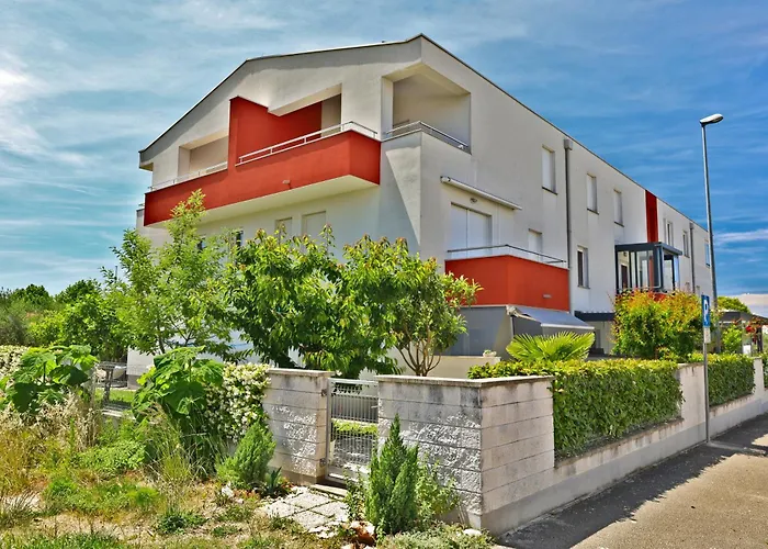 Sofia House With Apartment